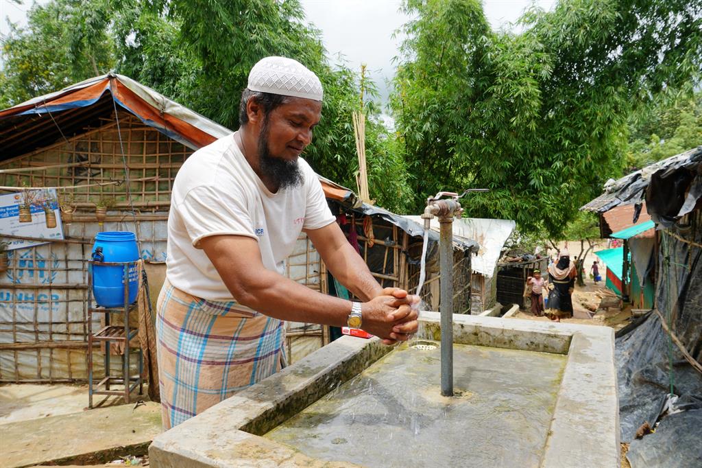WHO strengthening community-based surveillance to address COVID-19 related rumours in the community_13.08.20 (2)