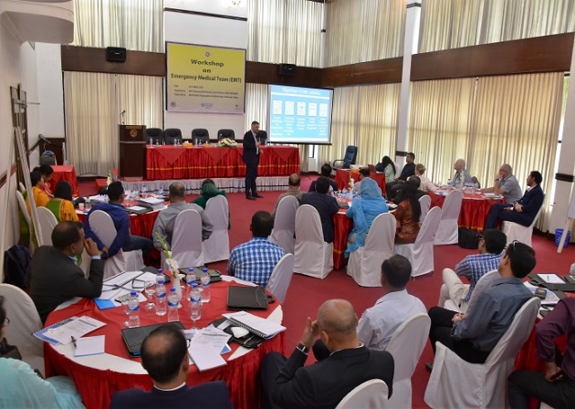 Presentation on EMT at Dhaka