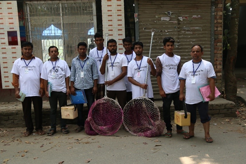 A One Health mass dog vaccination team in BangladeshA One Health mass dog vaccination team in Bangladesh
