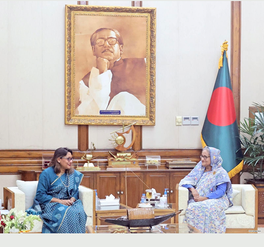 Photo 1 - SEAR RD visit to Bangladesh - Ms Saima Wazed met Bangladesh PM