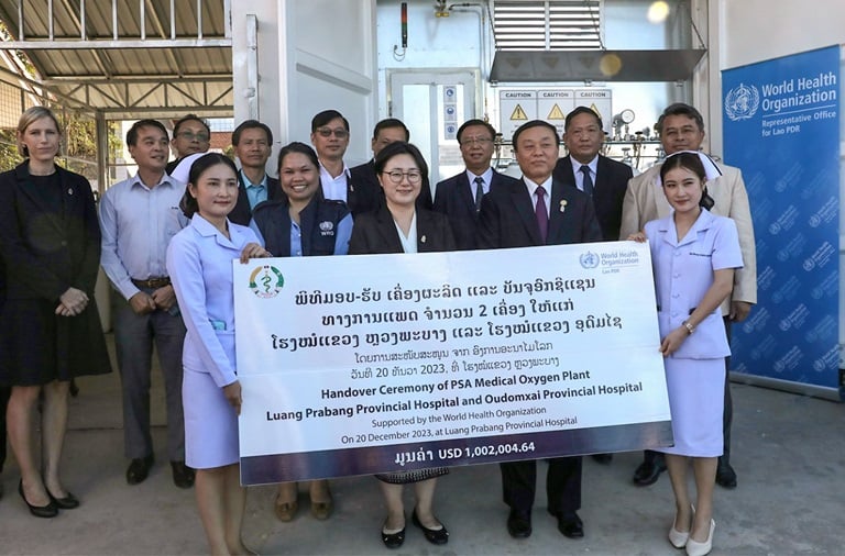 VIPs participate in the opening ceremony of Luang Prabang Provincial Hospital’s new oxygen plant