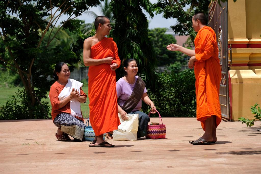 20200724-monks3